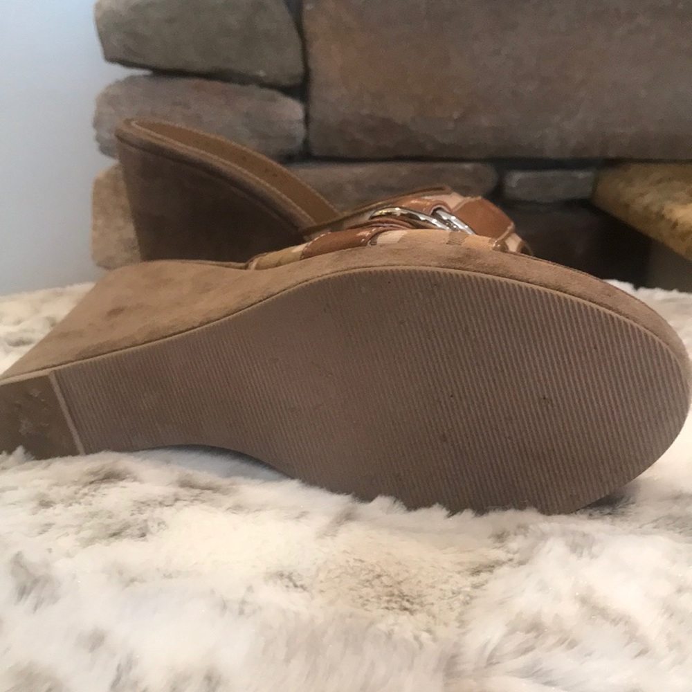 Like New Coach Wedge - Picture 3 of 4